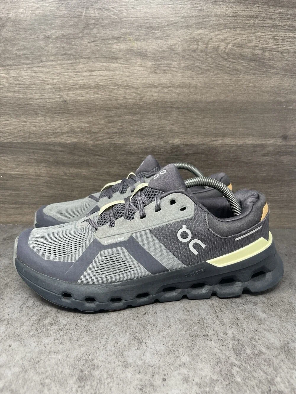 On Cloudrunner 2 Size 8 Mens Rock Tangerine CloudTec Helion Running Shoes